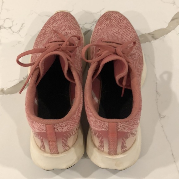 ASICS pink runners  size 8.5 - Picture 2 of 9